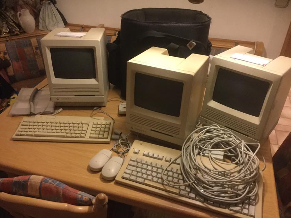 Macintosh-SE30-Apple.jpg?