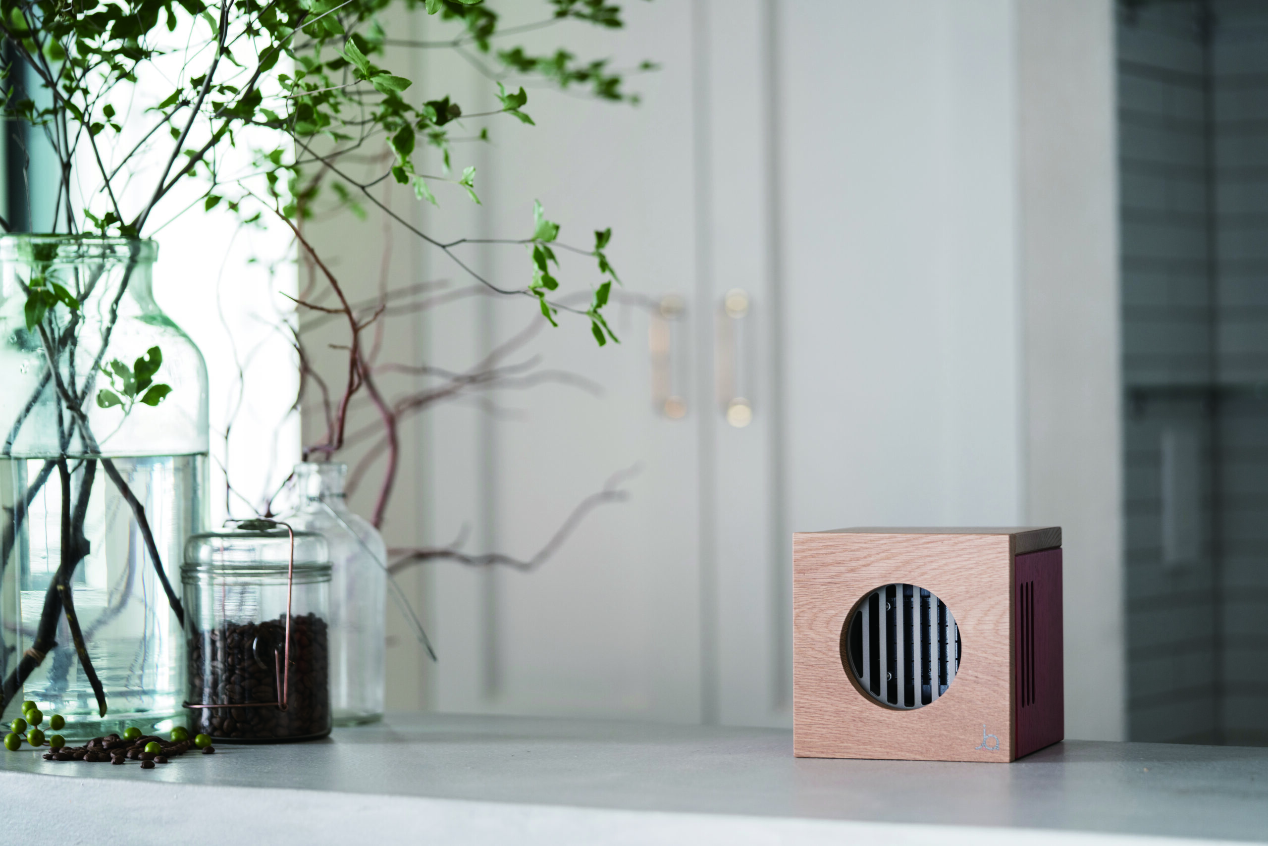 フォレストウェルの空気清浄機「j.air」 - 観光経済新聞