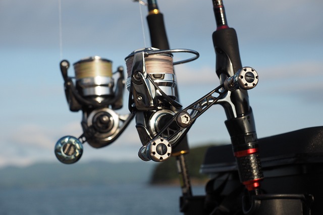 ヤマシタ×リブレ】数量限定「エギ王カスタムハンドルWING100MB」の予約