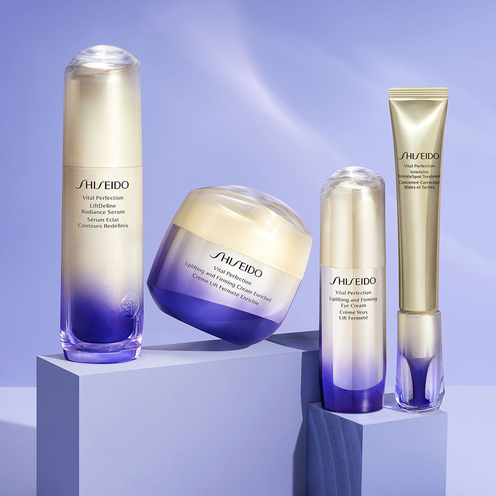 VITAL PERFECTION 高揚＆引き締めアイ クリーム、目の治療 Shiseido