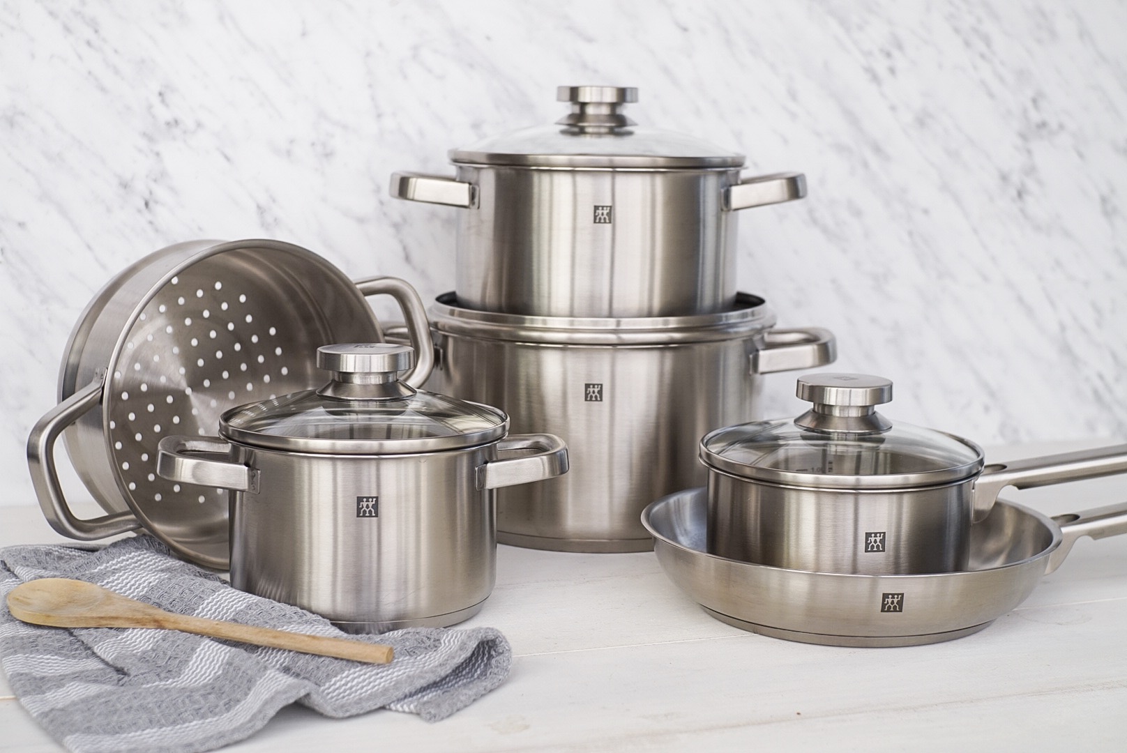 PREPARE A THREE COURSE MEAL WITH THE ZWILLING JOY COOKWARE SET