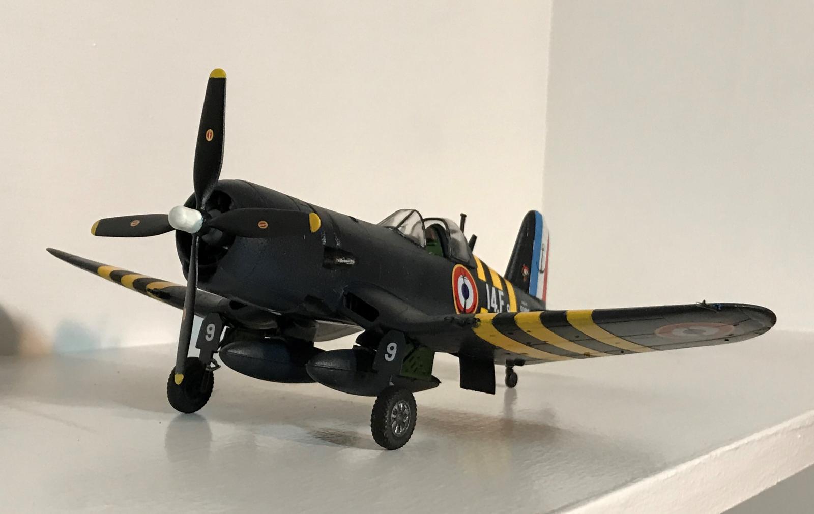 Heller F4U-7 in 1/48 - Corsair French French Navy - iModeler