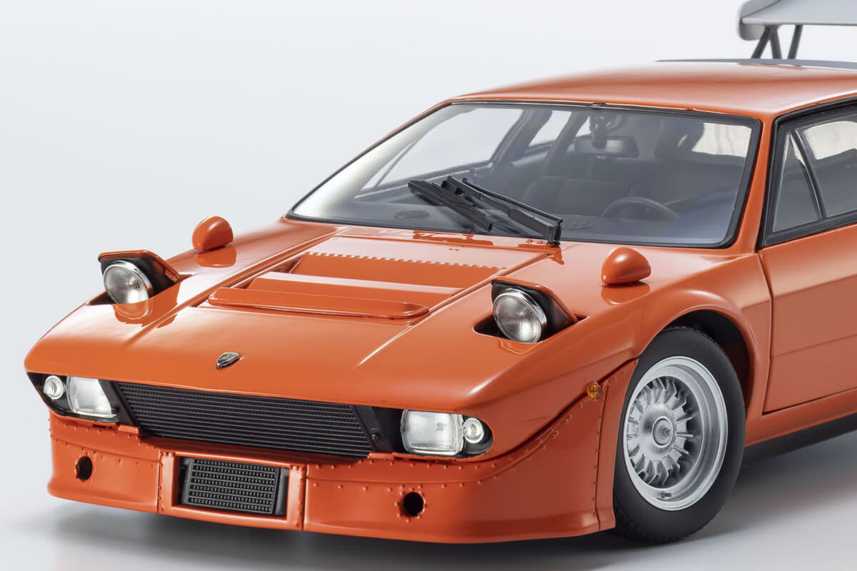 13年ぶりに再販決定！ ランボルギーニ「ウラッコ」京商1/18スケールは