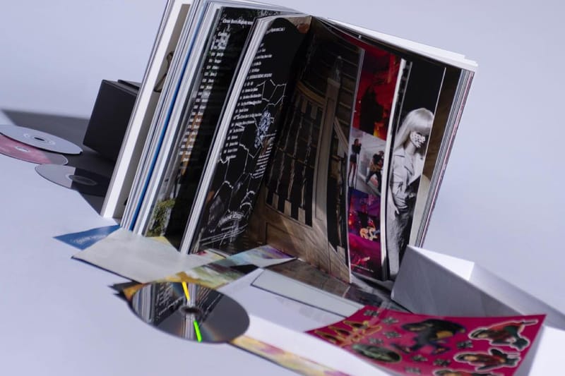 クロムハーツマガジン』シリーズ2のコンプリートセットが発売