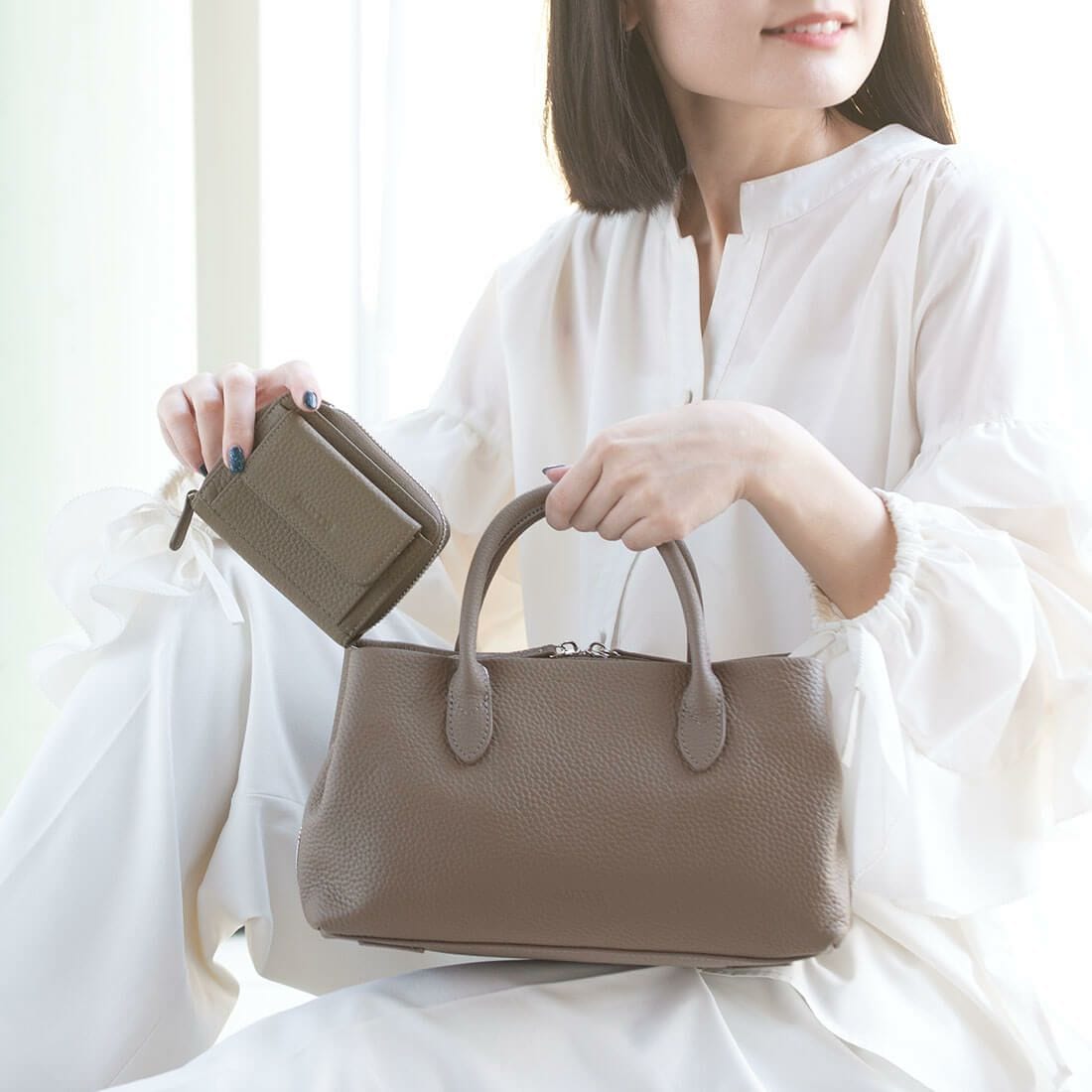 BARCOS/バルコス】シュリンクレザー3層ハンドバッグ | バルコス(BARCOS