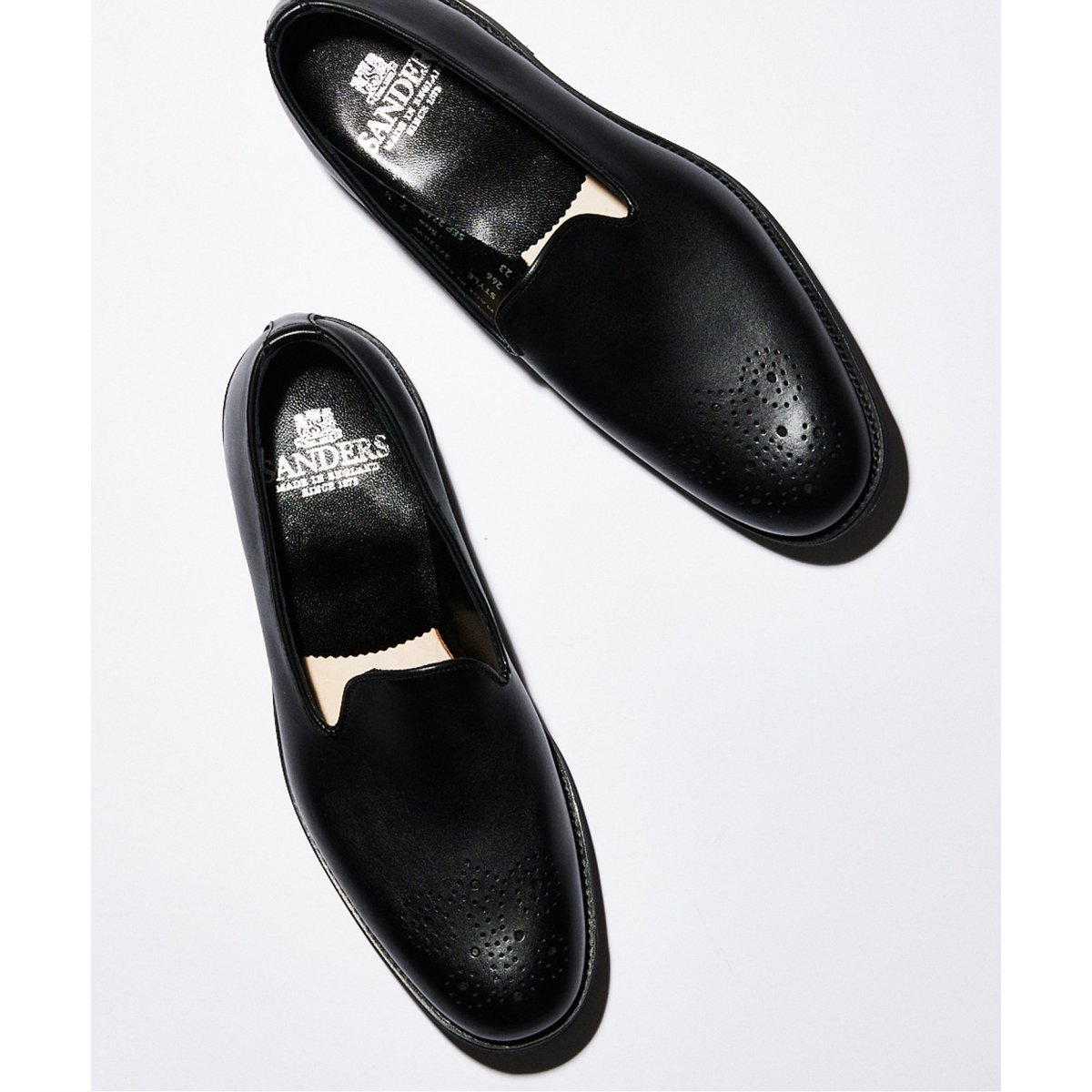 SANDERS / サンダース MEDALION SLIPPER SHOES | ジャーナル