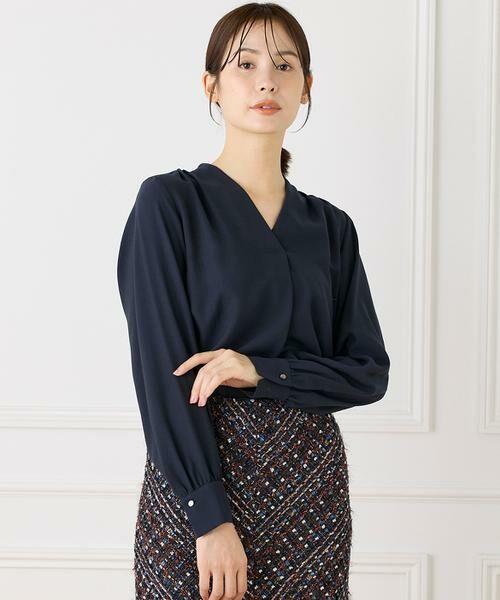 セール】 Vネックブラウス （シャツ・ブラウス）｜INED / イネド