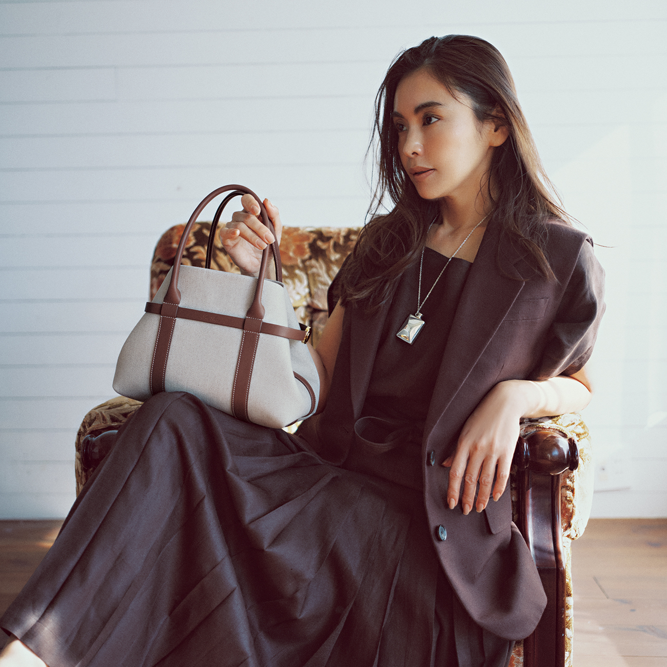 ロロ・ピアーナのラグジュアリーはバッグで完成する | VERY NaVY