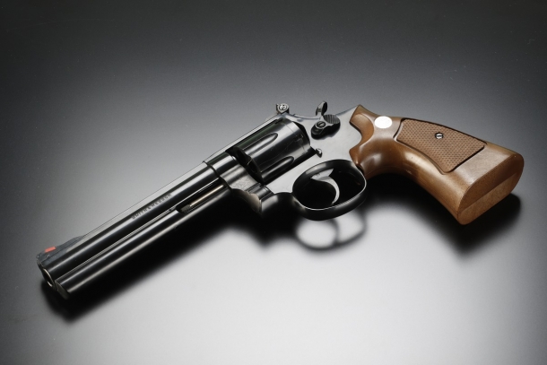 時代の波に翻弄されたモデルガンの秀作「MGC S&W M586 6インチ