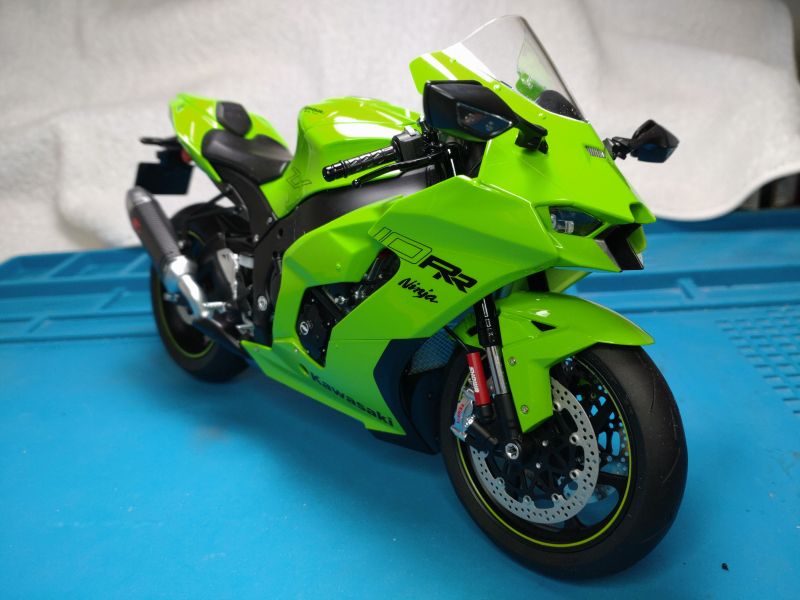 1/9 モンモデル Kawasaki Ninja ZX-10RR プレカラー版 | toritori255