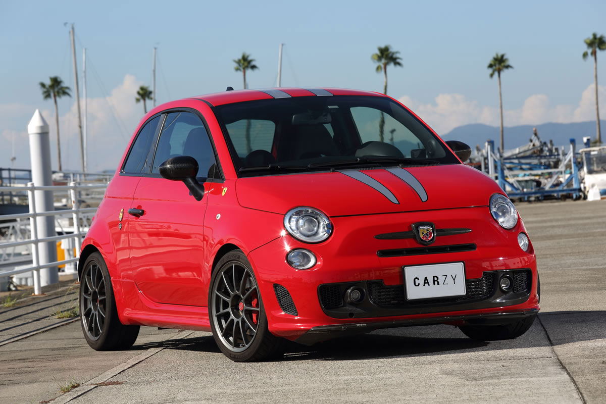 FIAT / ABARTH 695 TRIBUTO FERRARI | CARZY