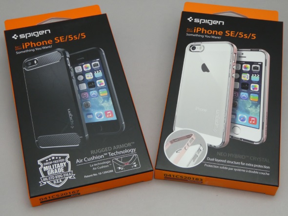 Spigenのケースを買ったばかりの「iPhone SE」に装着してみた：新しい