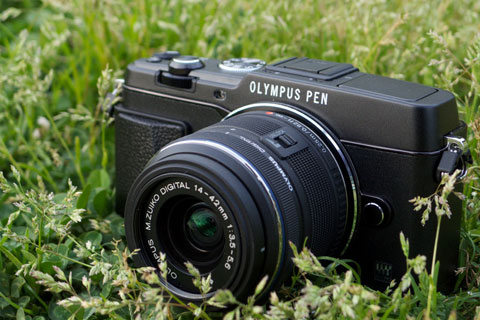 OM-Dをしのぐ高性能機 「OLYMPUS PEN E-P5」（β） ファースト