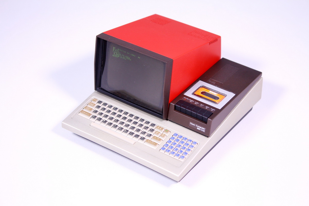 懐かしの8ビット機が手のひらサイズで復活！ BASICが動く「PasocomMini