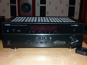 3万円という価格差の意味は？ ヤマハのAVアンプ「RX-V575」「RX-V775