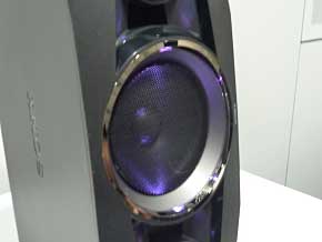 でかくて派手なBluetoothスピーカー、ソニーから登場：重低音好きに