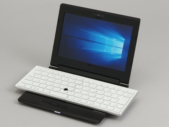 ポータブックは究極の“ニッチガジェット”か？ 「XMC10」徹底レビュー