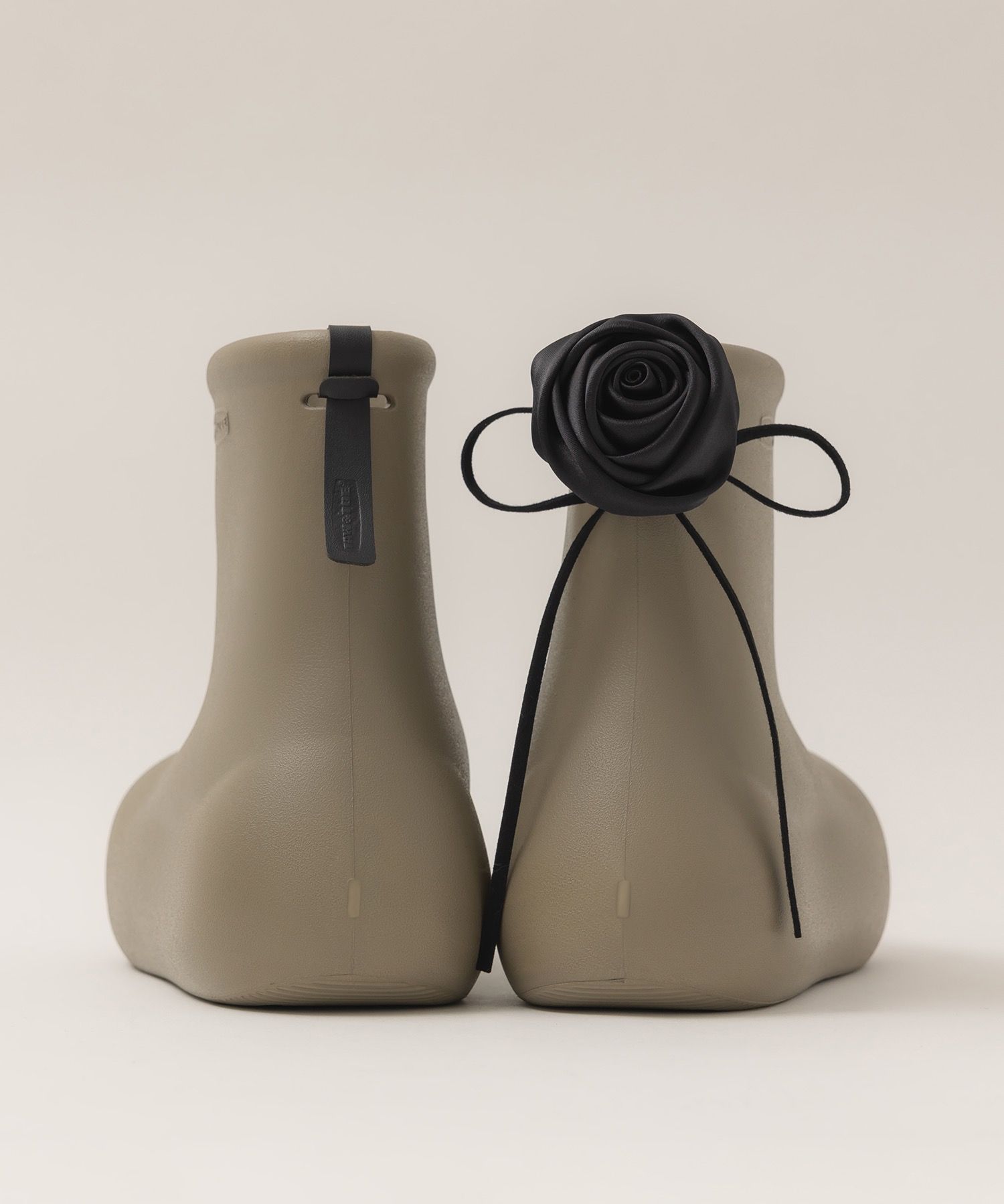 MUSINSA公式 | TAW&TOE ゼロビティ マーフ フォグ カーキ + ブラック