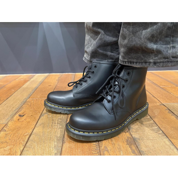 Dr.martens. 101 YS スムース 6 ホール ブーツ | ドクターマーチン
