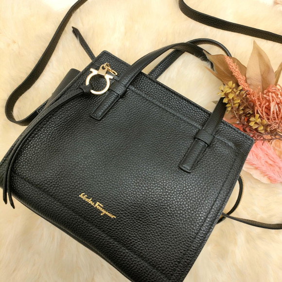 専用】wし37 SalvatoreFerragamo 2wayレザーバッグ 黒 楽天市場