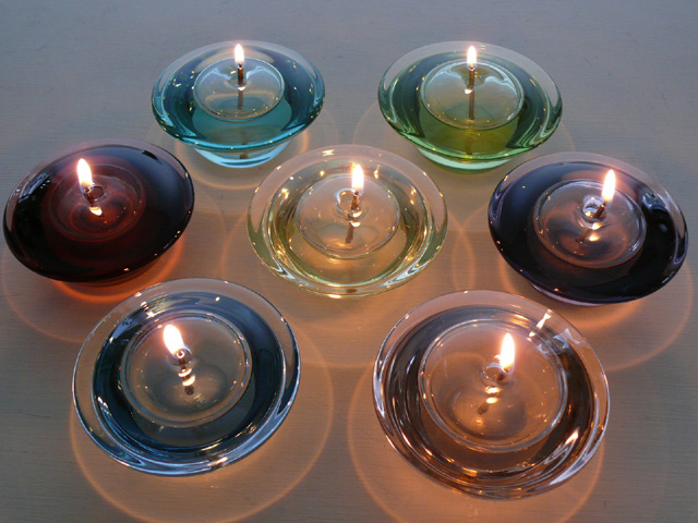 25色展開のオイルキャンドルTOHKAについてとガラスキャンドルセラピー