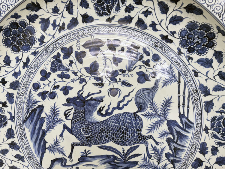 中国美術 16世紀頃 明代 明時代 青花花鳥文大盤 染付大皿 唐物 安南