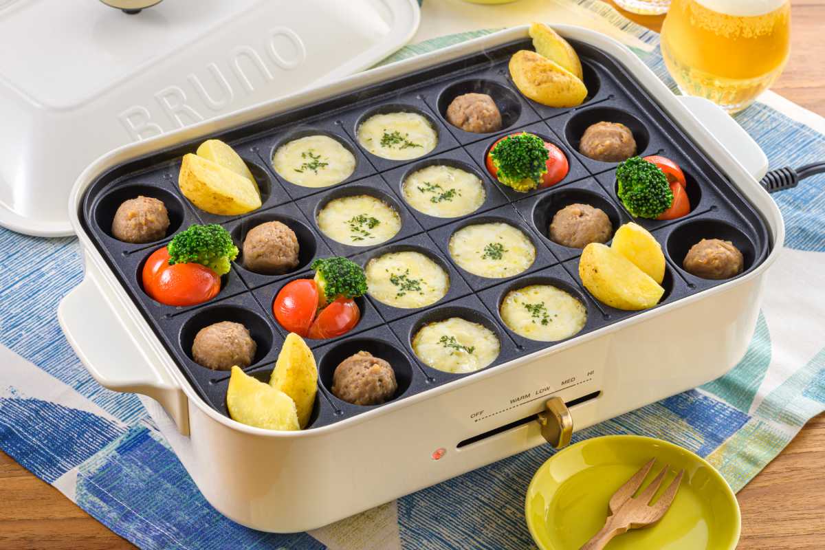 楽天市場】BRUNO コンパクトホットプレート たこ焼きプレート付き 蓋