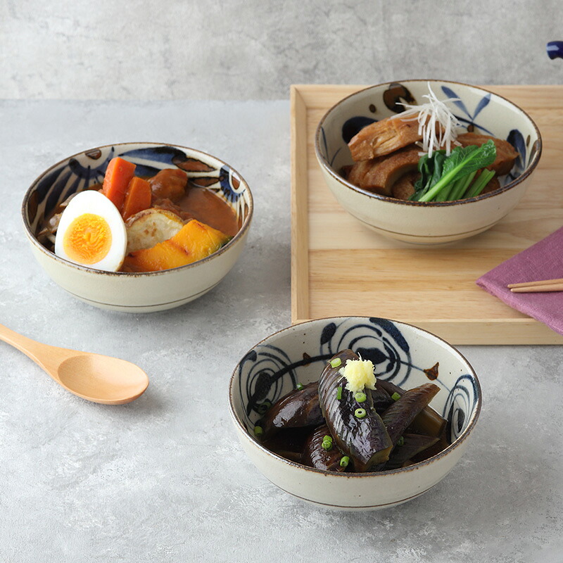 趣のある絵柄の和食器。