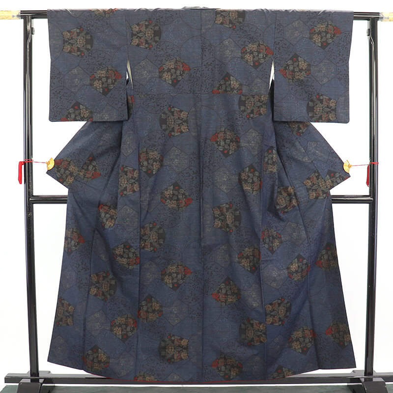 春一番の日に着たい色】【中古】 本場大島紬 証紙付き レディース 正絹