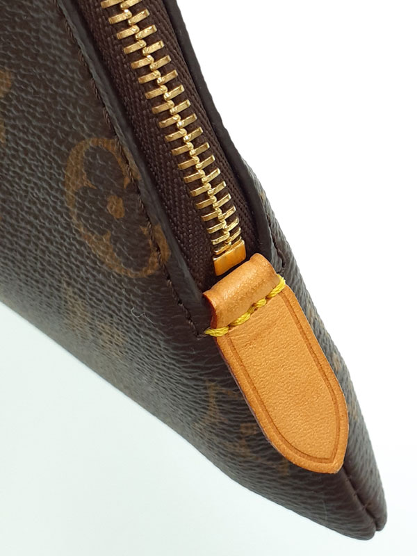 LOUIS VUITTON】ルイヴィトン『モノグラム エテュイ ヴォワヤージュGM