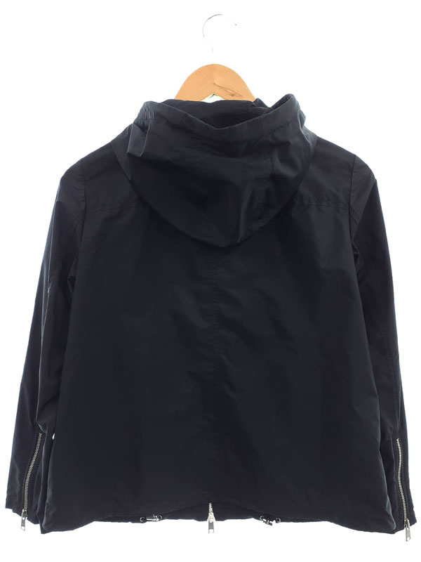 PRADA】プラダ『三角ロゴ トライアングルプレート ナイロンジップ