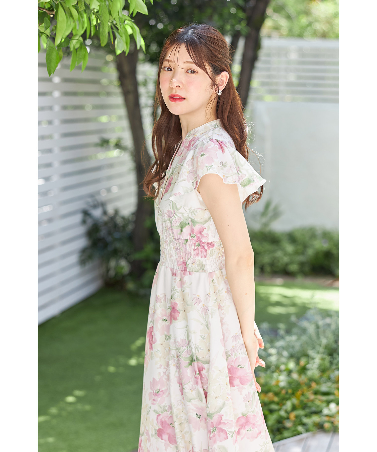 ウエストシャーリングスキッパーフラワープリントワンピース