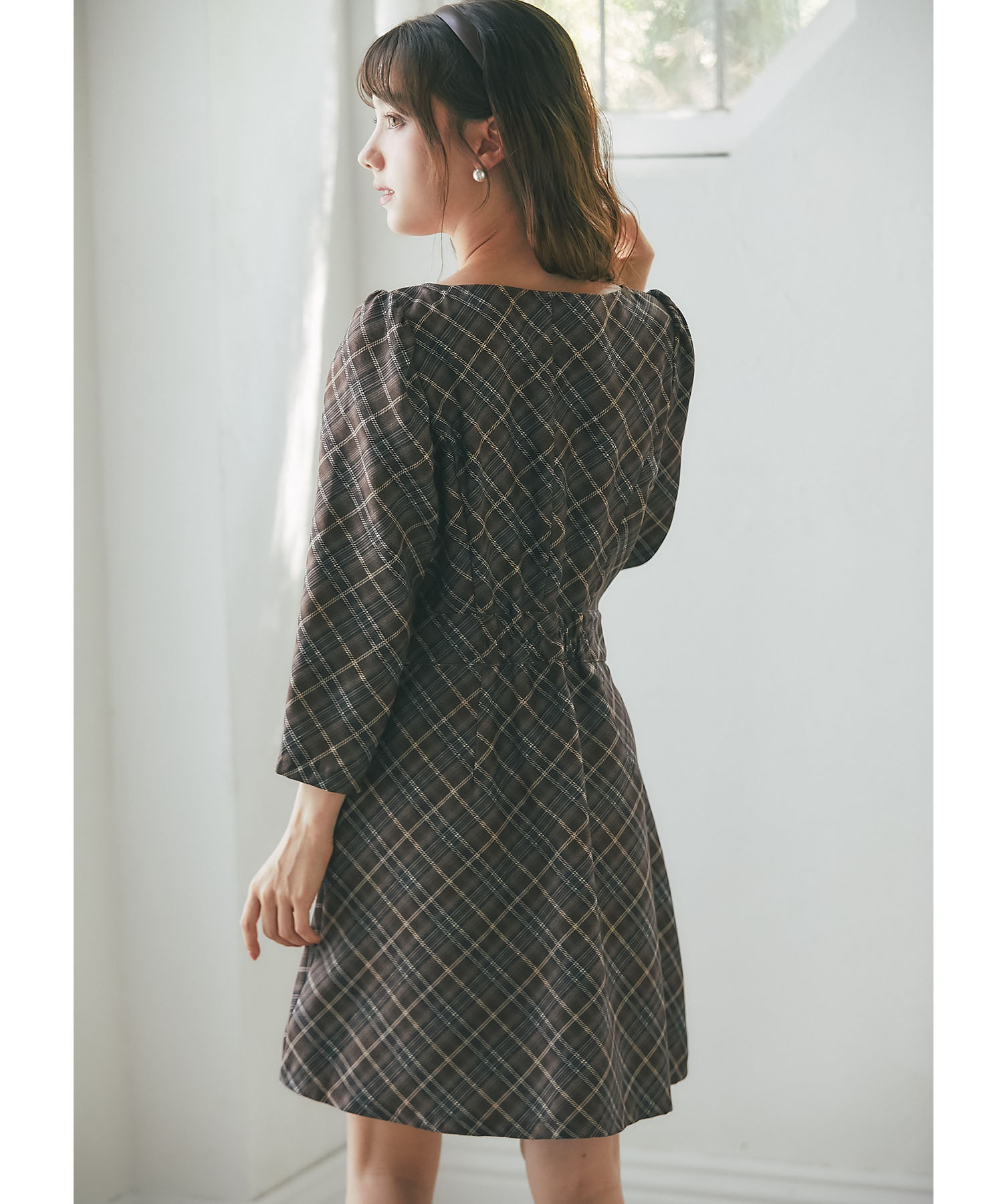 フロントボタンスクエアネックチェックミニワンピース