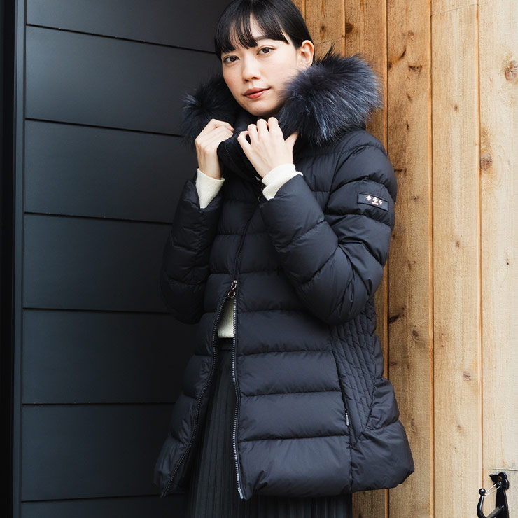 TATRAS (タトラス) ラクーンファー フード フルジップ ダウン