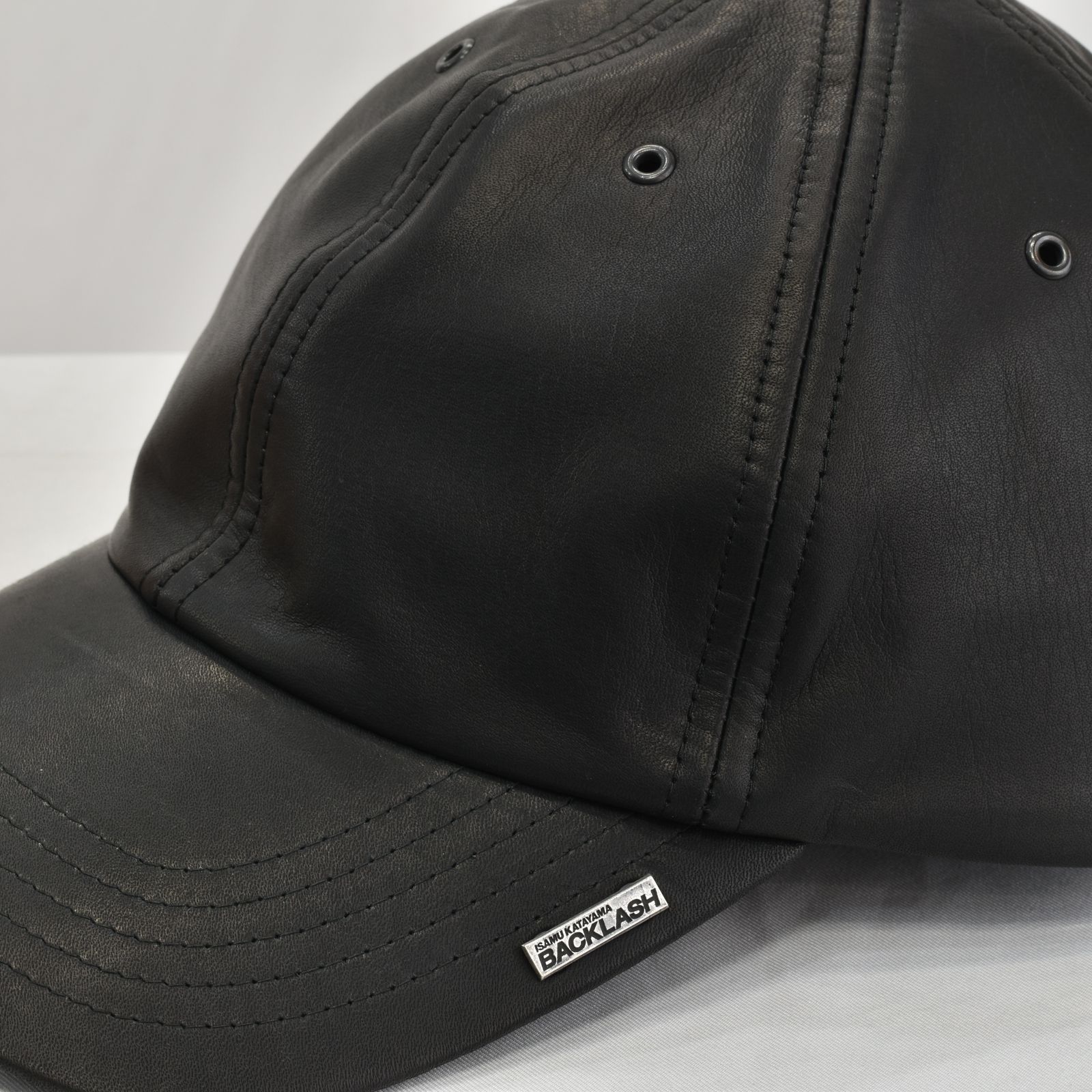 ISAMU KATAYAMA BACKLASH - Furniture Leather ローキャップ （BLACK