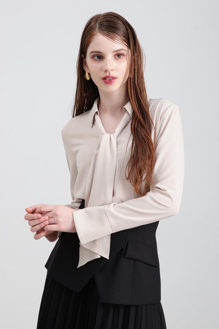 PINKY&DIANNE - ボタンダウンボウタイシャツ (ベージュ