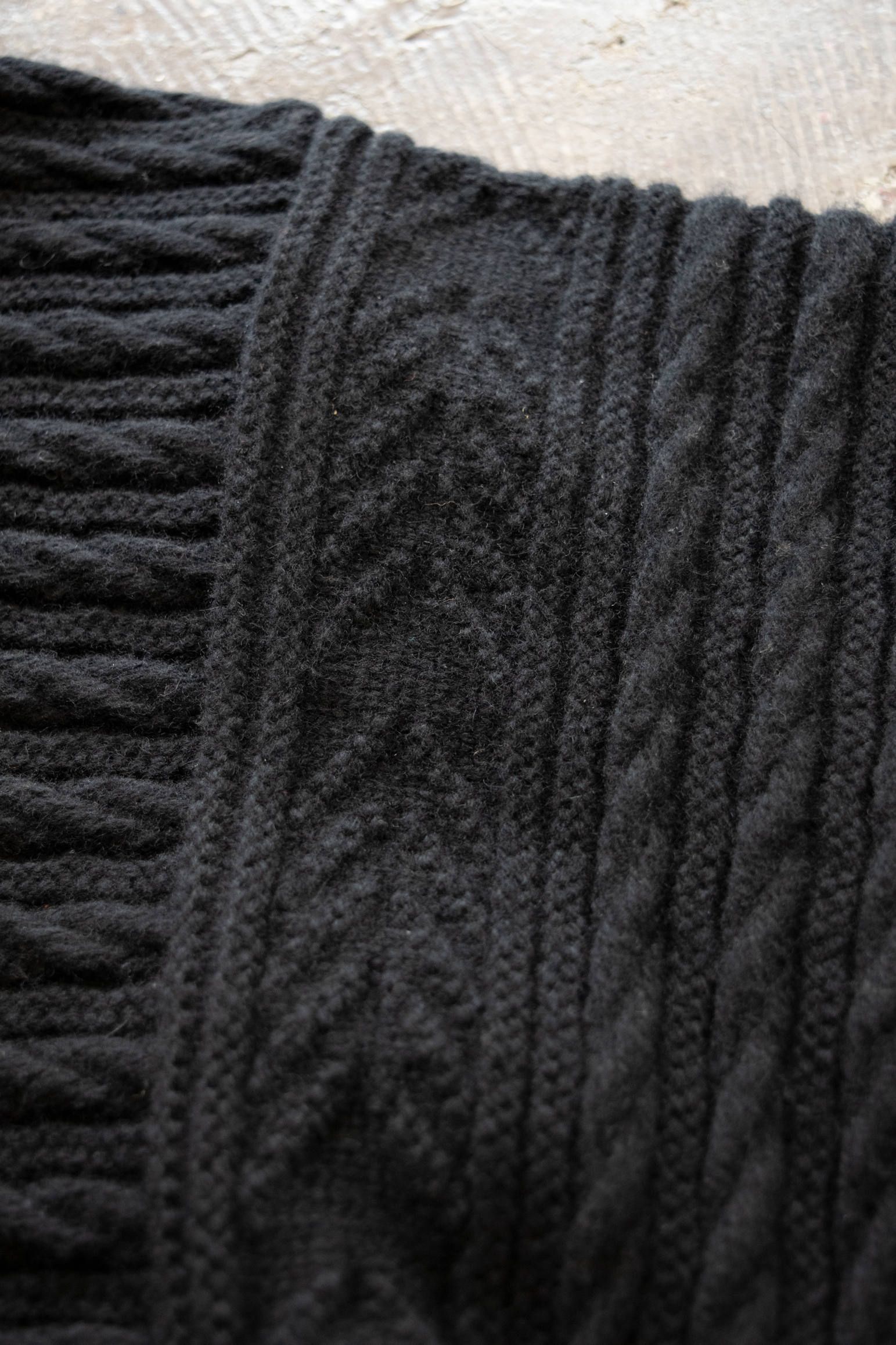 YASHIKI - 【ラスト1点】Waranawa Knit(BLACK) | Salty