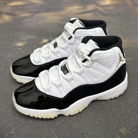 国内12月9日発売予定】 ナイキ エアジョーダン11 