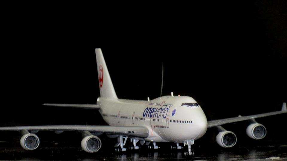 架空の旅客機を製作】ワンワールド特別仕様機JALB747-400を製作