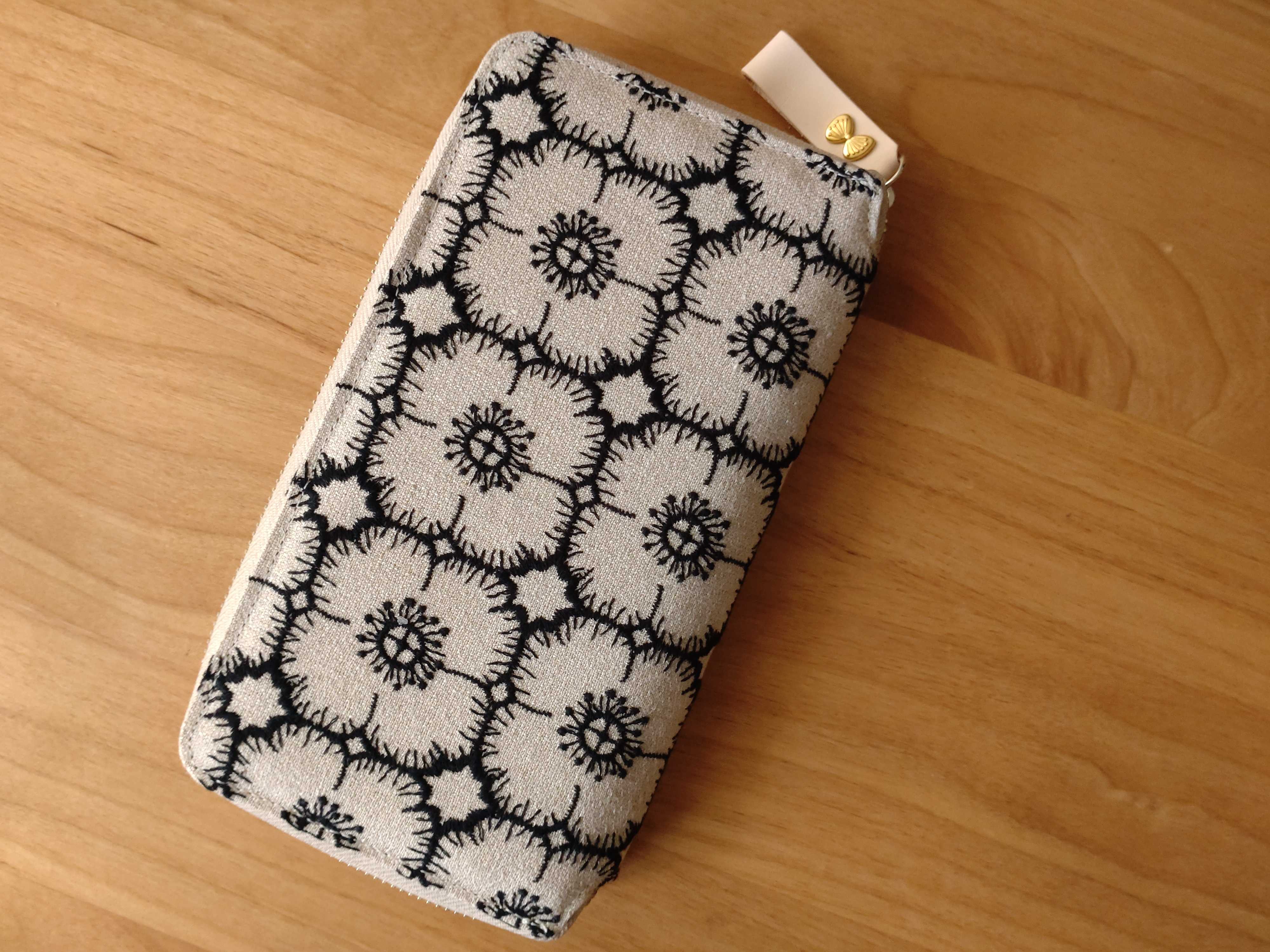 ほぼ日手帳カバー】ミナペルホネン（シンフォニー） Amazon.co.jp