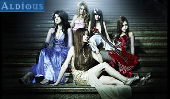 LIV MOON 『LIV MOON CLUB SHOW 2011 GOLDEN MOON ～月華月虹～』発売