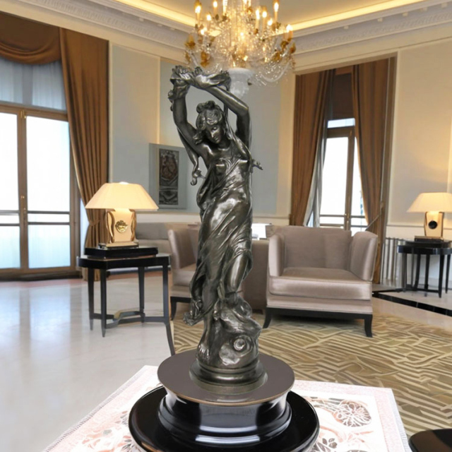 ブロンズ 女性像 H82cm 銅像 存在感のある ヴィーナス