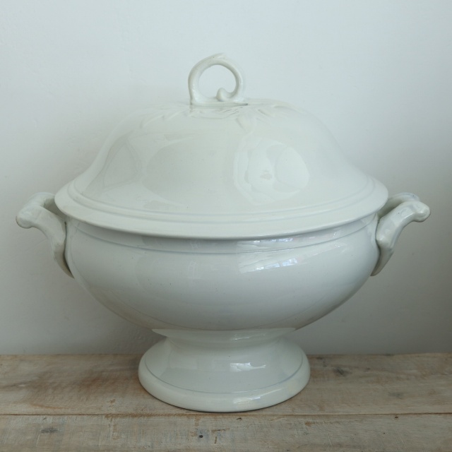 アンティーク スーピエール 白 フランス サンタマン製 SAINT AMAND