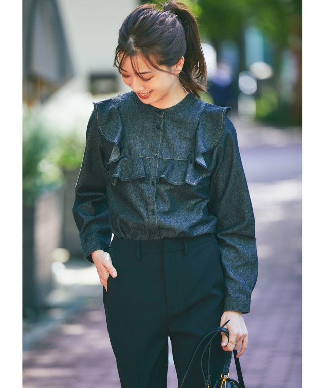 石井亜美さんコラボ》フリルデニムシャツ