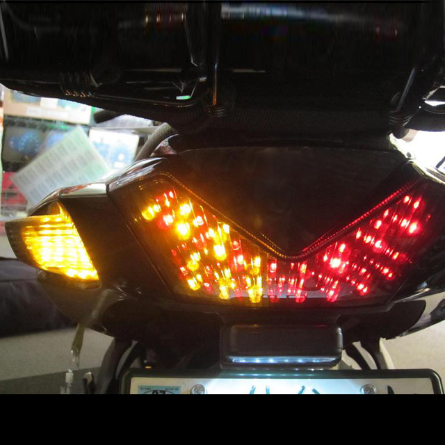 テールライト 2個セット クリアレンズ　マジェスタ　14系 純正加工自作 クリスタルテールライト のパーツレビュー | クラウン