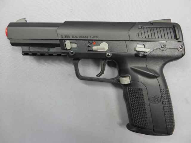 東京マルイ】FN5-7 ファイブセブン ブラック