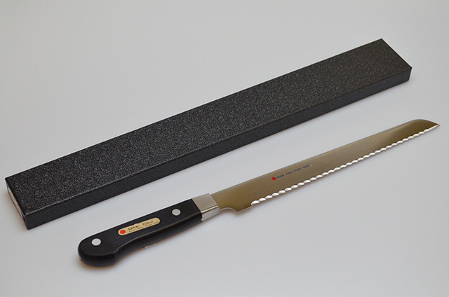 和泉利器製作所】F2 堺刀司 REDPOINT パン切庖丁 240mm，鋼包丁，堺
