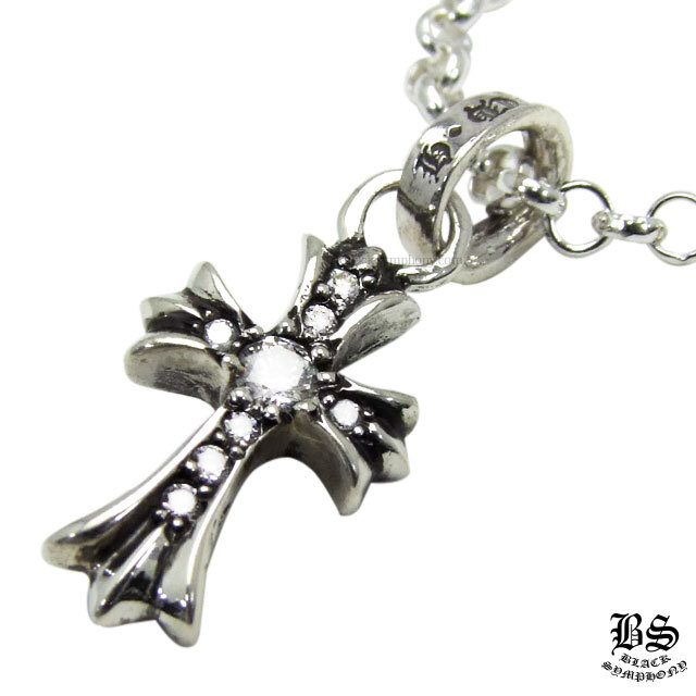 クロムハーツ CHクロスベビーファットチャームwith パヴェダイヤモンド