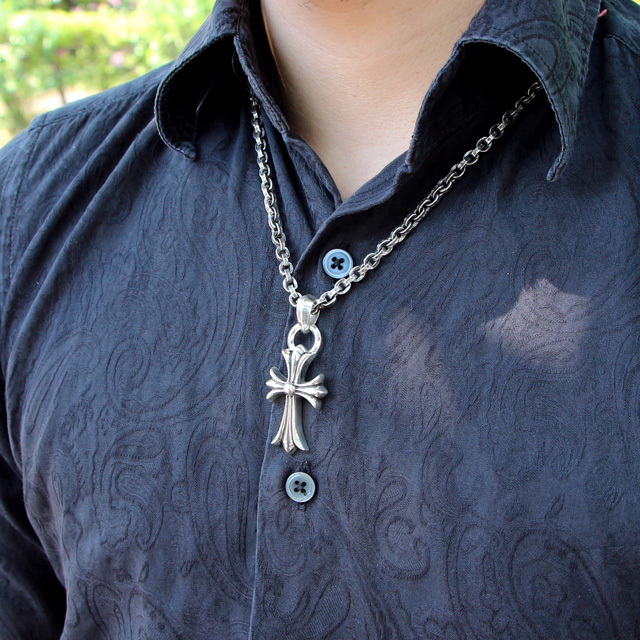 クロムハーツCHクロスペンダントスモールwithベイル＆ペーパーチェーン