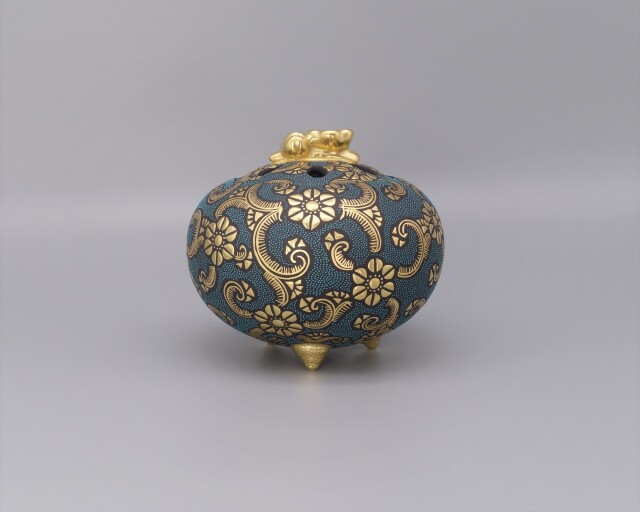 渦打青粒の巨匠 仲田錦玉の新作香炉 [九谷焼]